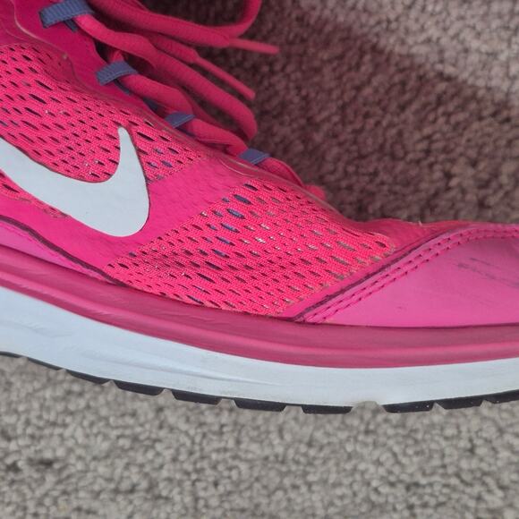 Nike | Pink | Woman's Running Shoes | Size 10 - Picture 10 of 12
